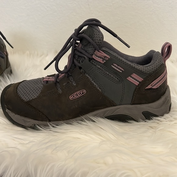 Keen Hiking shoes 👟 - Picture 3 of 6